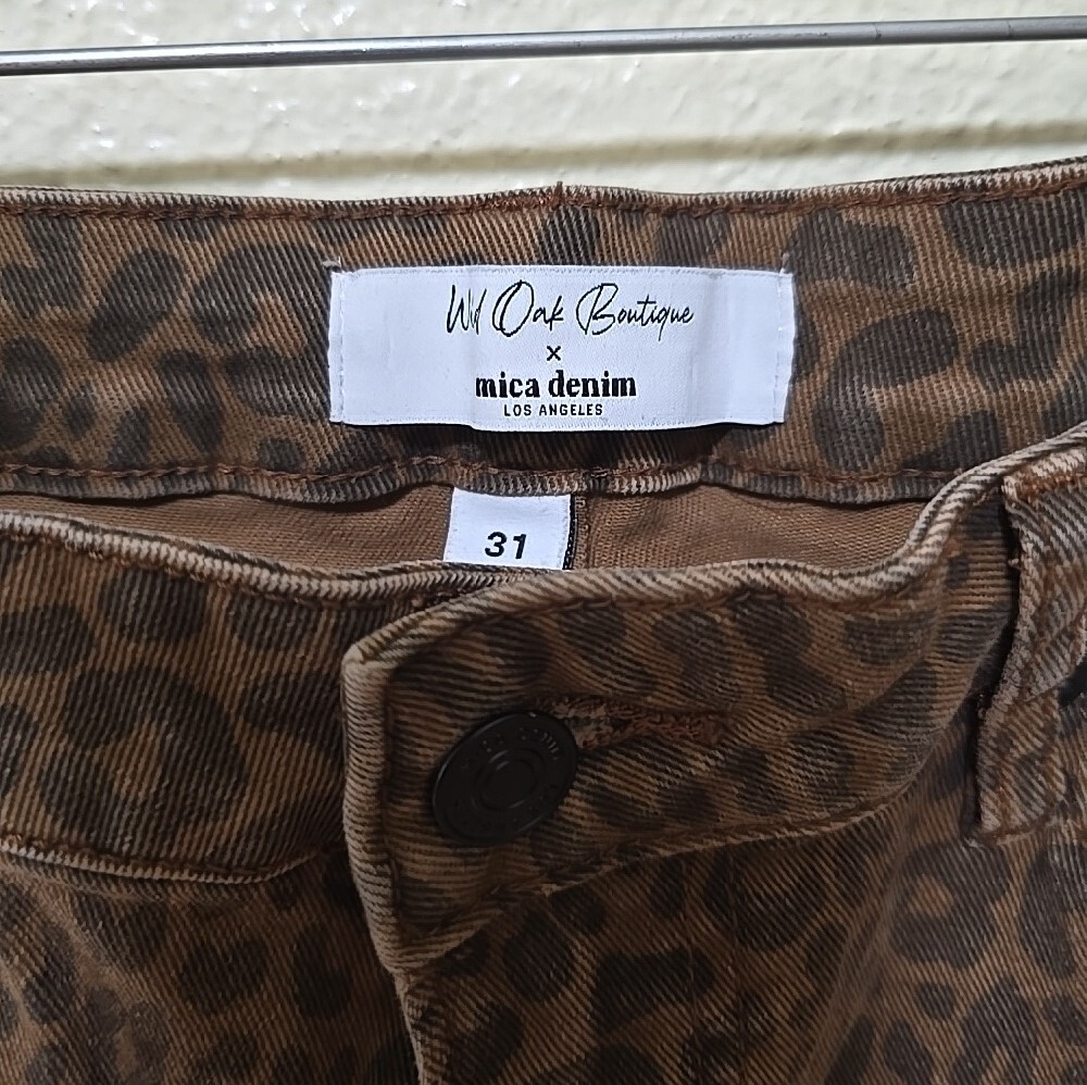 High-Rise Wide Leg Jeans in Brown Leopard Print - Picture 2 of 3